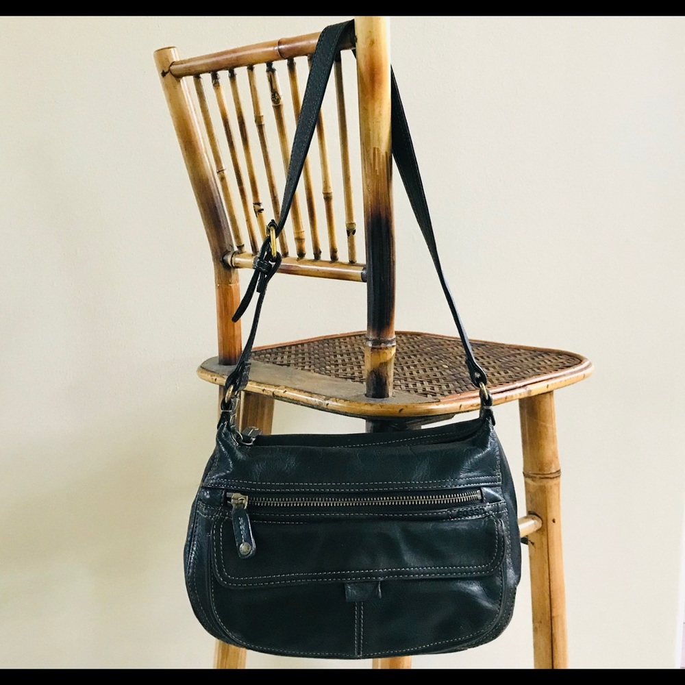 🗝 Vintage Fossil shoulder handbag; handheld purse